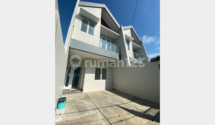 DIJUAL RUMAH MERUYA PURI JAKARTA BARAT 5x25 RP 2.4M BEBAS BANJIR