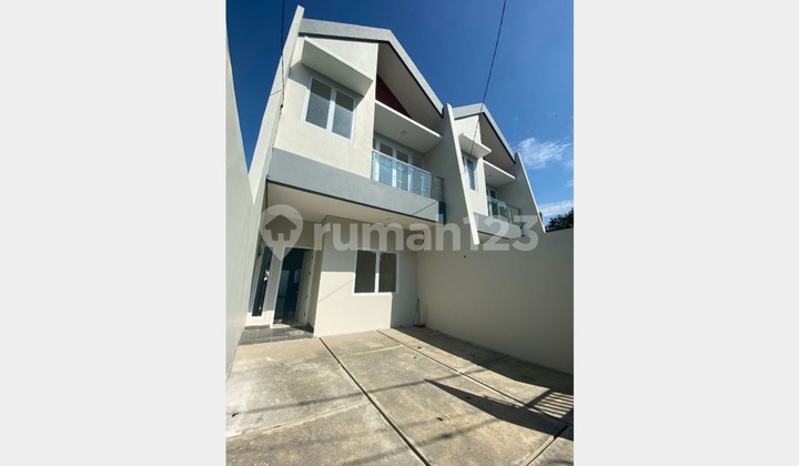 Dijual Rumah Meruya Jakarta Barat 5x25 Rp 2,25m st Dijual Rumah Meruya Jakarta Barat 5x25 Rp 2,25m st