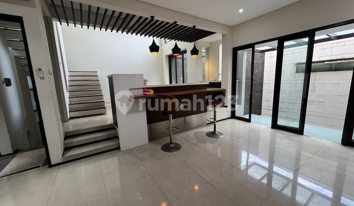 Dijual Rumah Meruya Jakarta Barat 10X25 2 Lantai 4,5M 2