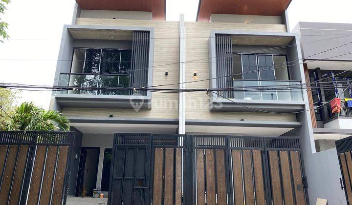 Meruya 5x25 Rp 2.6M Exclusive, Jalan Lebar, Parkir 2 Mobil St 1