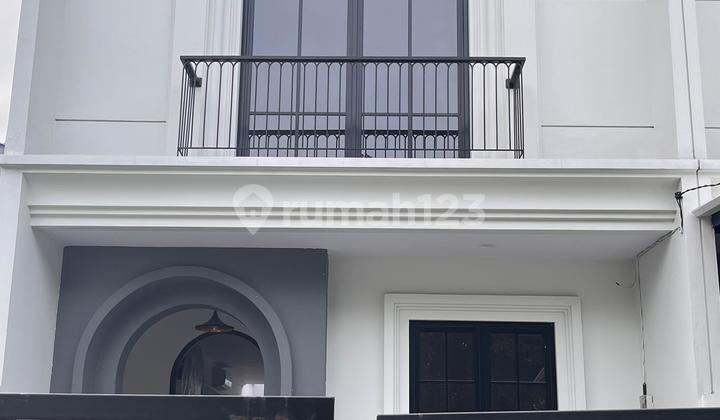 For Sale House Meruya West Jakarta 5X22 2 Floors 2.48M 2