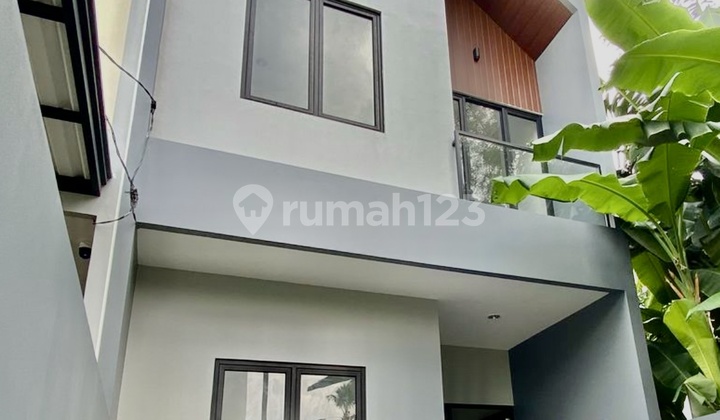 DIJUAL RUMAH MERUYA 125M2 2,25 HARGA KHUSUS 2LANTAI