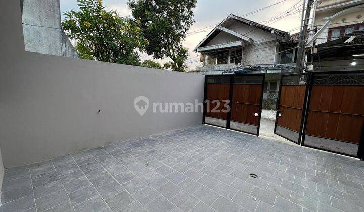 Meruya 5x24 Rp 2M Exclusive, Jalan Lebar, Bebas Banjir St 2