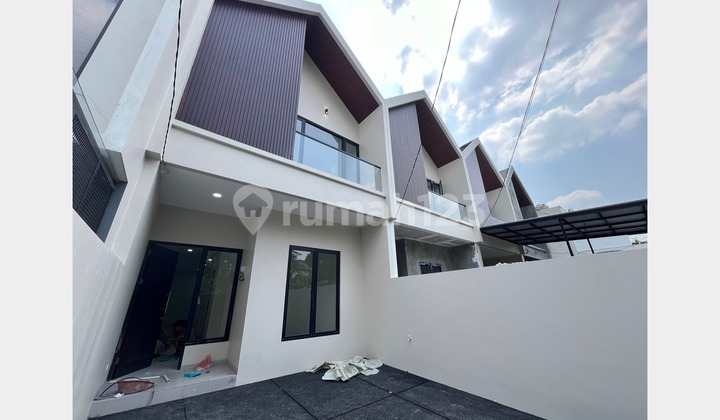 DIJUAL RUMAH MERUYA PURI JAKARTA BARAT 5x25 RP 2.45M BEBAS BANJIR