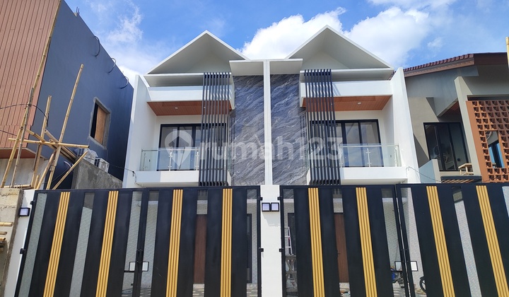 For Sale House Meruya West Jakarta 5X25 2 Floors 2.49M