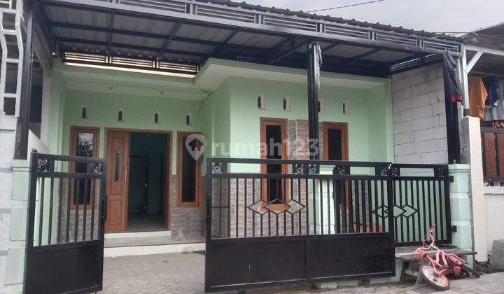 Rumah Daerah Banyu Urip Menganti Gresik 1