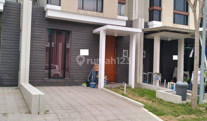 Rumah Semi Furnish Di Northwest Lake Surabaya Barat 1