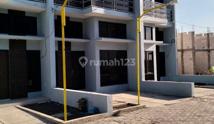 Rumah Baru 2 Lantai Dekat Pintu Tol Bunder Gresik 2