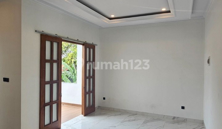 Luxury House Strategic Location in Greenleaf Residence Jagakarsa - South Jakarta 2