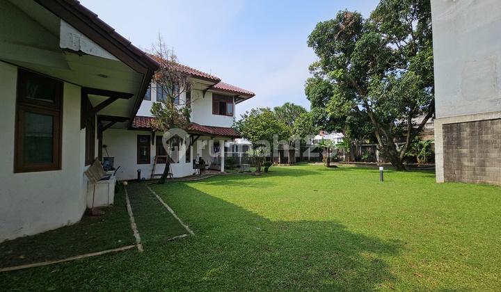 Cinere Rumah kebun dengan Halaman Luas 