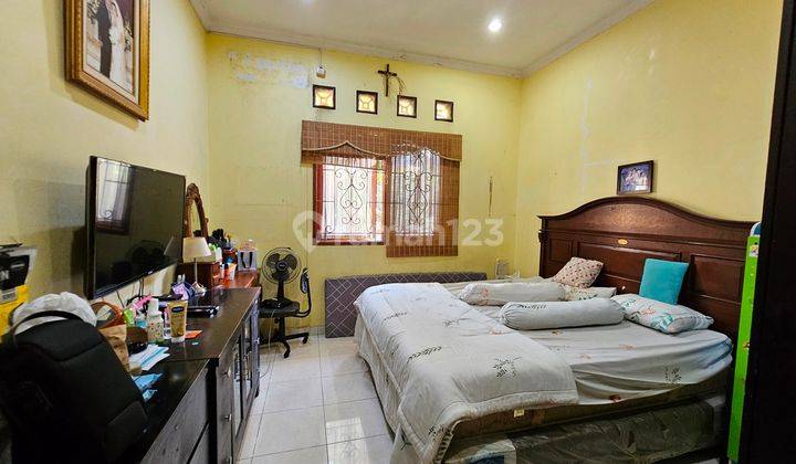 kamar tidur rumah dijual villa mutiara cinere