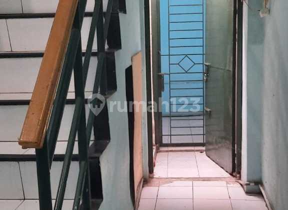 Ruko Kantor 3½ Lantai Lokasi Strategis di Saharjo, Setiabudi - Jakarta Selatan Ruko Kantor 3½ Lantai Lokasi Strategis di Saharjo, Setiabudi - Jakarta Selatan