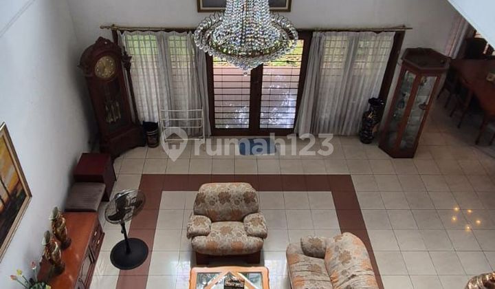 Rumah Mewah 2 Lantai Suasana Asri Lokasi Strategis di Pasar Minggu, Jakarta Selatan