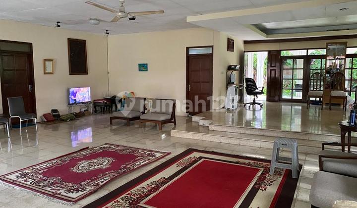 Rumah Luas Bebas Banjir Suasana Asri Letak Strategis di Kemang - Jakarta Selatan 2