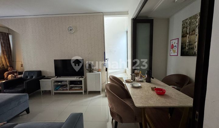 Comfortable House in a Cluster with a Strategic Location in Bintaro - South Tangerang