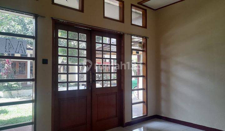 Rumah Semi Furnished Sayap Jl Pahlawan 1