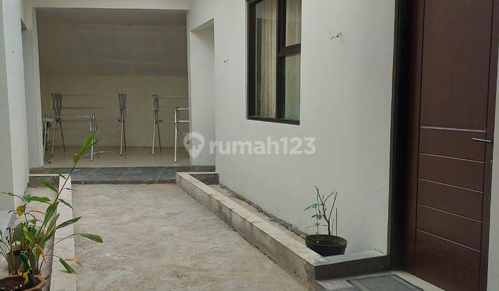 Rumah Minimalis 3 Lantai Mekar wangi 2