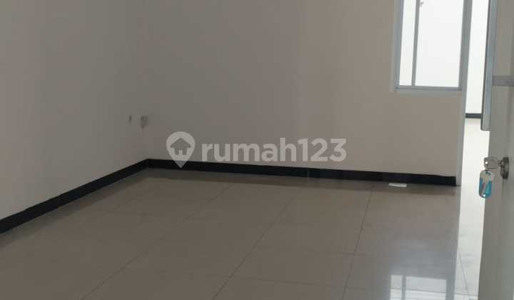 Rumah Minimalis Siap Huni Taman Kopo Indah 5