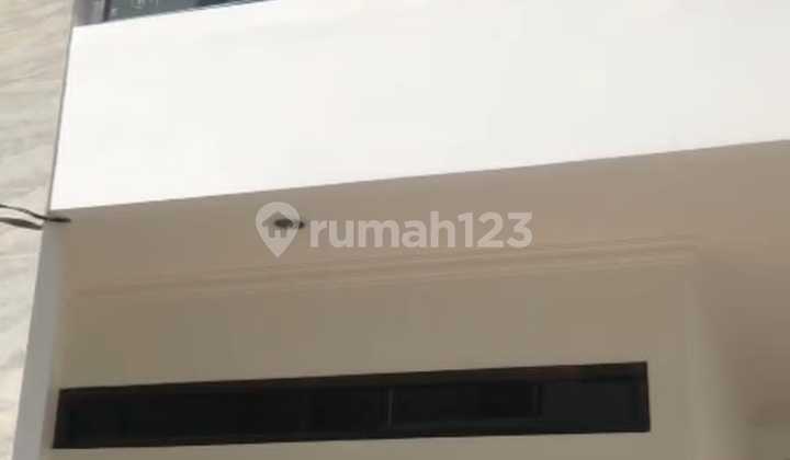 Rumah Cantik Minimalis Sayap Sudirman 2