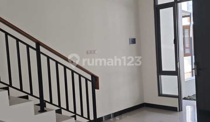 Rumah Baru Minimalis Siap Huni Taman Kopo Indah