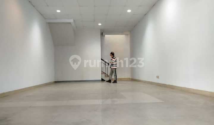 Cool Ready-to-Occupy Ruko in Mekarwangi 2