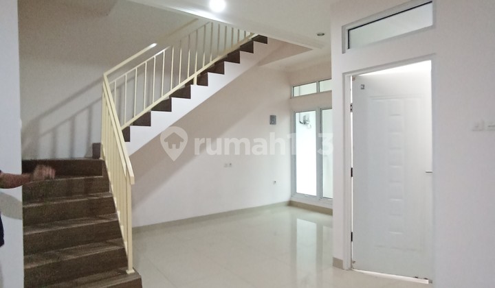 Rumah Cantik Minimalis Siap Huni Sayap Sudirman 1