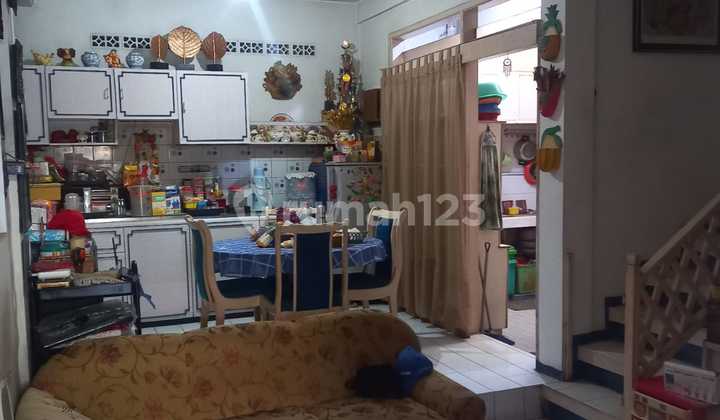 Rumah Hokie 2 Lantai Taman Kopo Indah 2