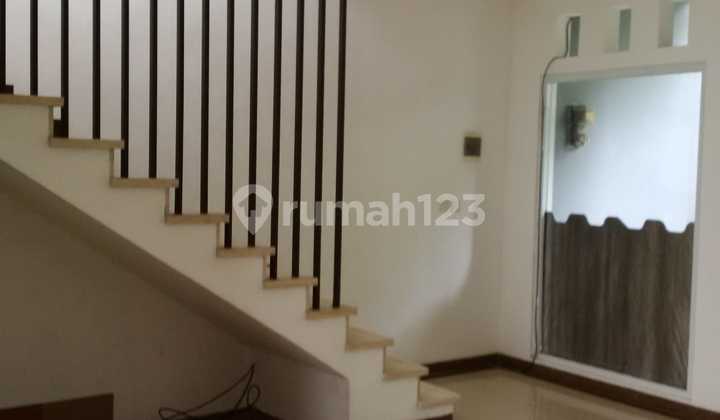 Rumah Cantik Minimalis Siap Huni Setraduta 2