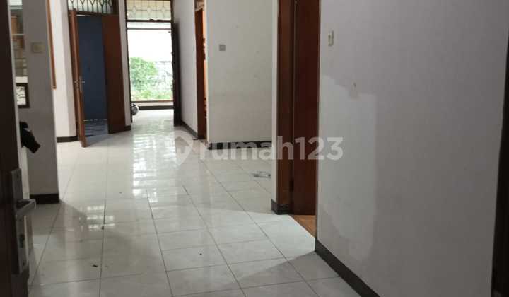 Comfortable Green Wing Bkr House Comfortable Green Wing Bkr House