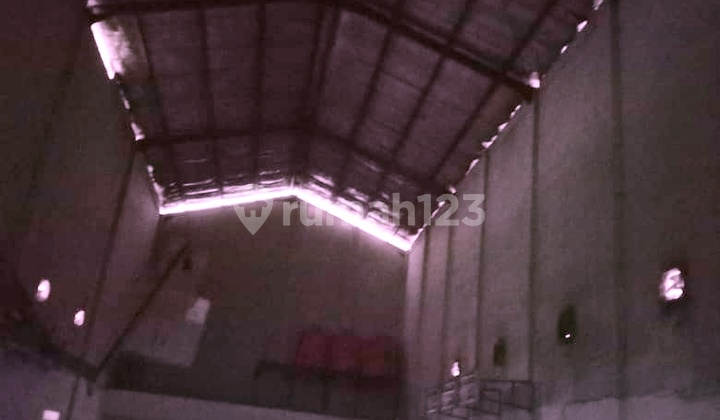 Rumah dan Gudang Luas Sukarno Hatta 2