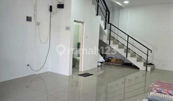 Nice 2-Storey Shophouse on Jalan Holis 2