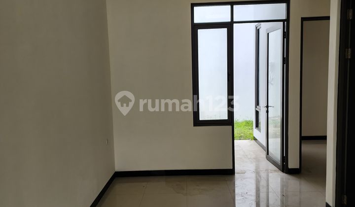 Rumah Bagus Minimalis Taman Kopo Indah 2