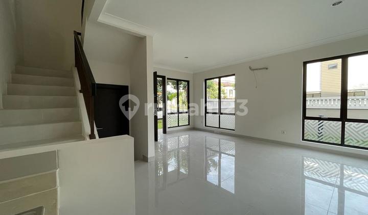 Beautiful Minimalist Podomoro House