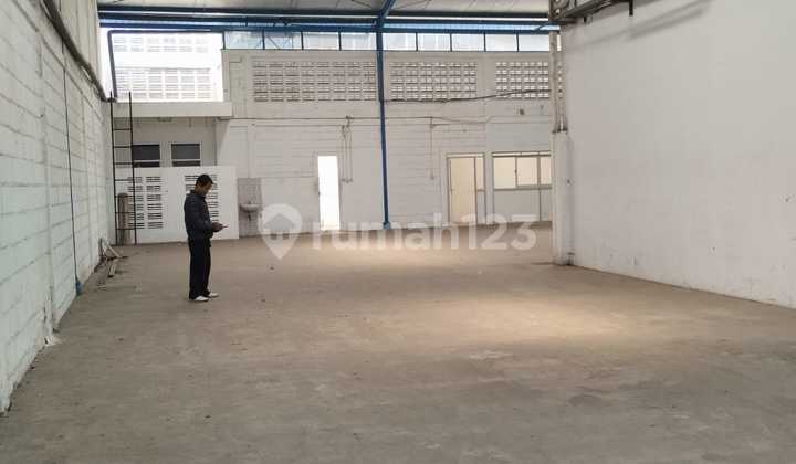Clean Warehouse Ready to Occupy Kopo Street