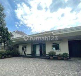 Rumah Bagus Luas Di Kawasan Sayap Dago Bandung Jual Turun Harga 1