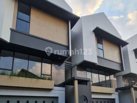 Rumah Baru Siap Huni Setraduta Pusat Kota Bandung 1