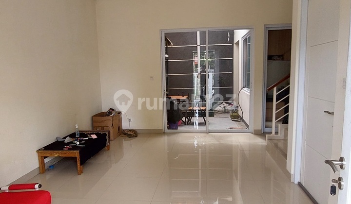 Well-Maintained Nice House in the Cool Area of Sayap Setiabudi, Bandung City, Quick Sale at a Low Price