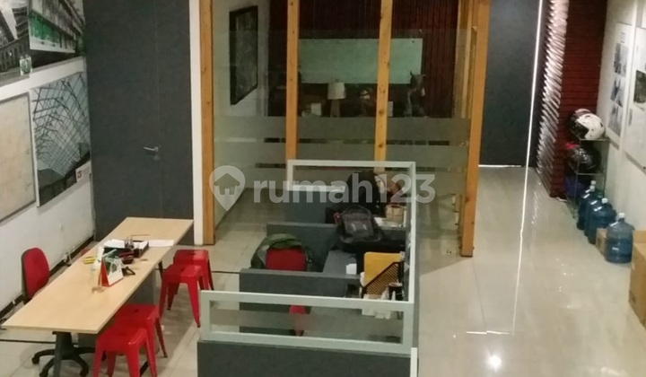 Main Road Shop House on BKR Street, Bandung City, Suitable for Restaurants, Cafes, Offices, Strategic Location. 2