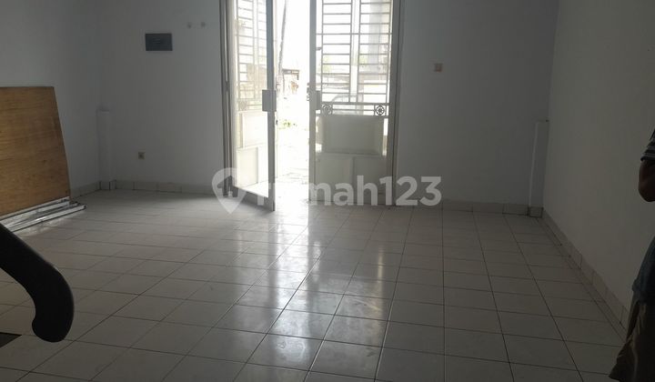 Sewa Gudang di Jalan daan mogot, Pergudangan Arcadia. Bagus