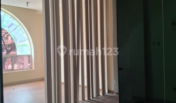 Lease Shop (150,000,000) 67.5 m² Unfurnished In Green Lake Lease Shop (150,000,000) 67.5 m² Unfurnished In Green Lake