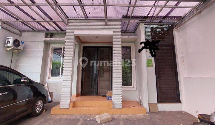 Sewa Rumah 2 Lantai Bagus Shm 1