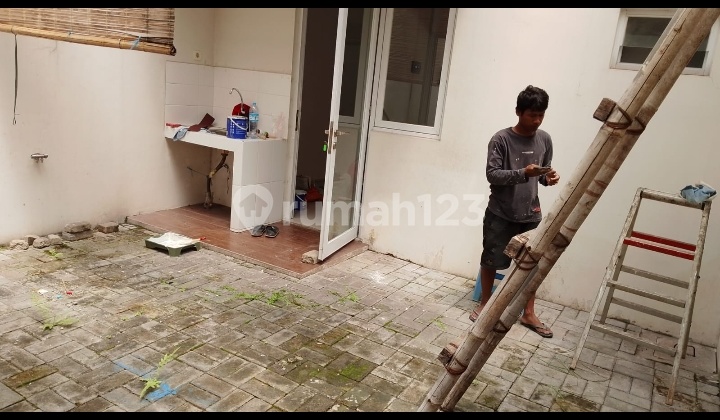 Sewa Rumah (70 Juta) Perumahan Citra 8, Jakarta Barat 2
