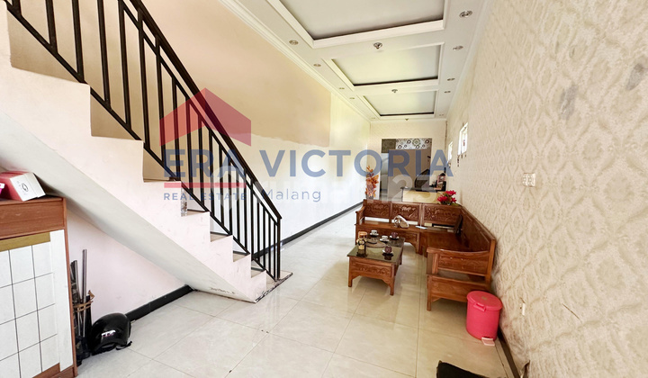 Rumah 2 Lantai Poros Jalan Raya Dekat Kampus Um 2 Cocok Usaha Rumah 2 Lantai Poros Jalan Raya Dekat Kampus Um 2 Cocok Usaha