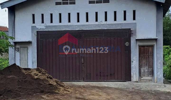 Gudang Di Ngenep, Karangploso, Kab Malang. Jalur Ramai Alternatif Sby - Mlg 2