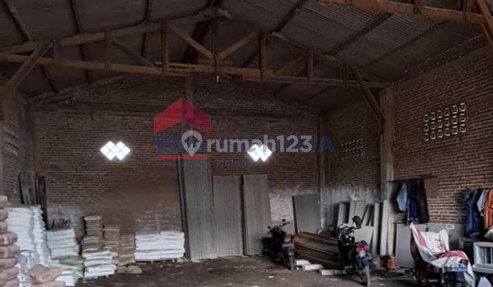 Gudang Di Ngenep, Karangploso, Kab Malang. Jalur Ramai Alternatif Sby - Mlg 5
