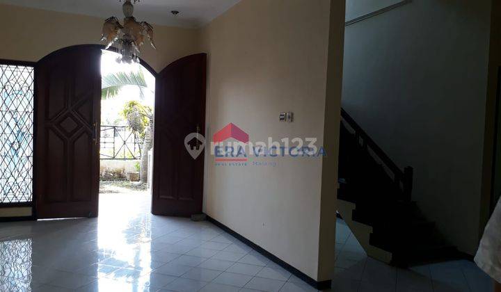 Rumah 2 Lantai Dekat Hotel Haris Di Riverside, Blimbing, Malang 2