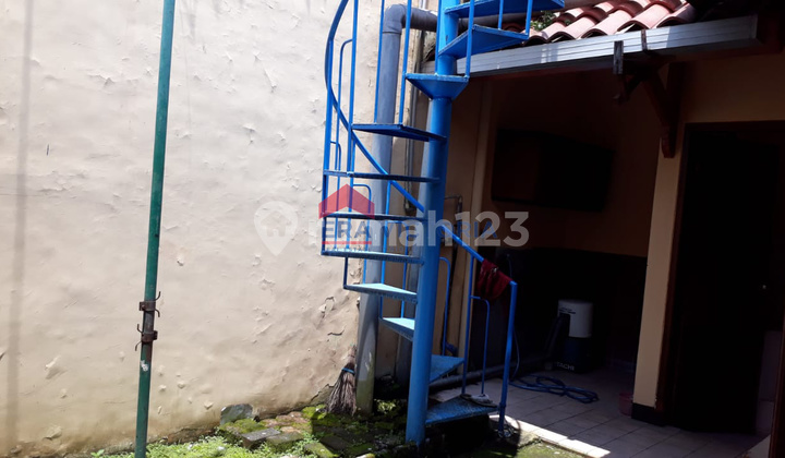Rumah 2 Lantai Dekat Hotel Haris Di Riverside, Blimbing, Malang 8