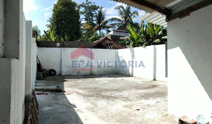 Ruko Kondisi Bagus Di Jalan Raya Labruk Lumajang Pusat Keramaian 9