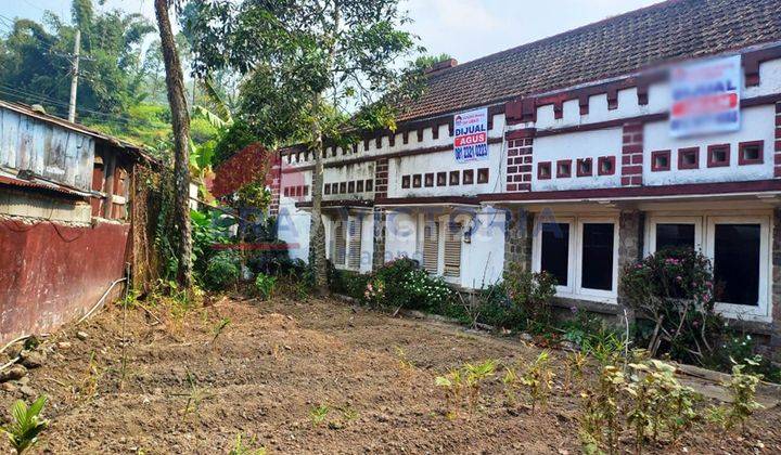 Rumah Pojokan di Dekat Patung Sapi Pujon, Tanah 1400an 2