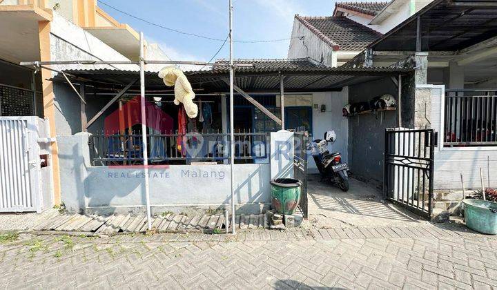 Jual Rumah Keamanan 24 Jam, Dekat Pintu Tol Madyopuro Kota Malang 1